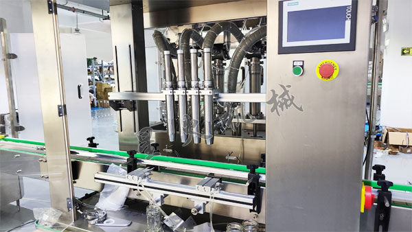 成都酱料灌装机细节